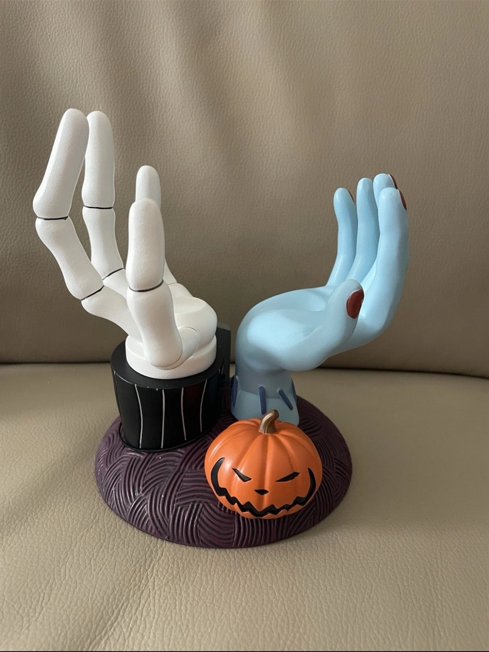 BATH BODY WORKS DISNEY NIGHTMARE BEFORE CHRISTMAS CANDLE HOLDER JACK AND SALLY